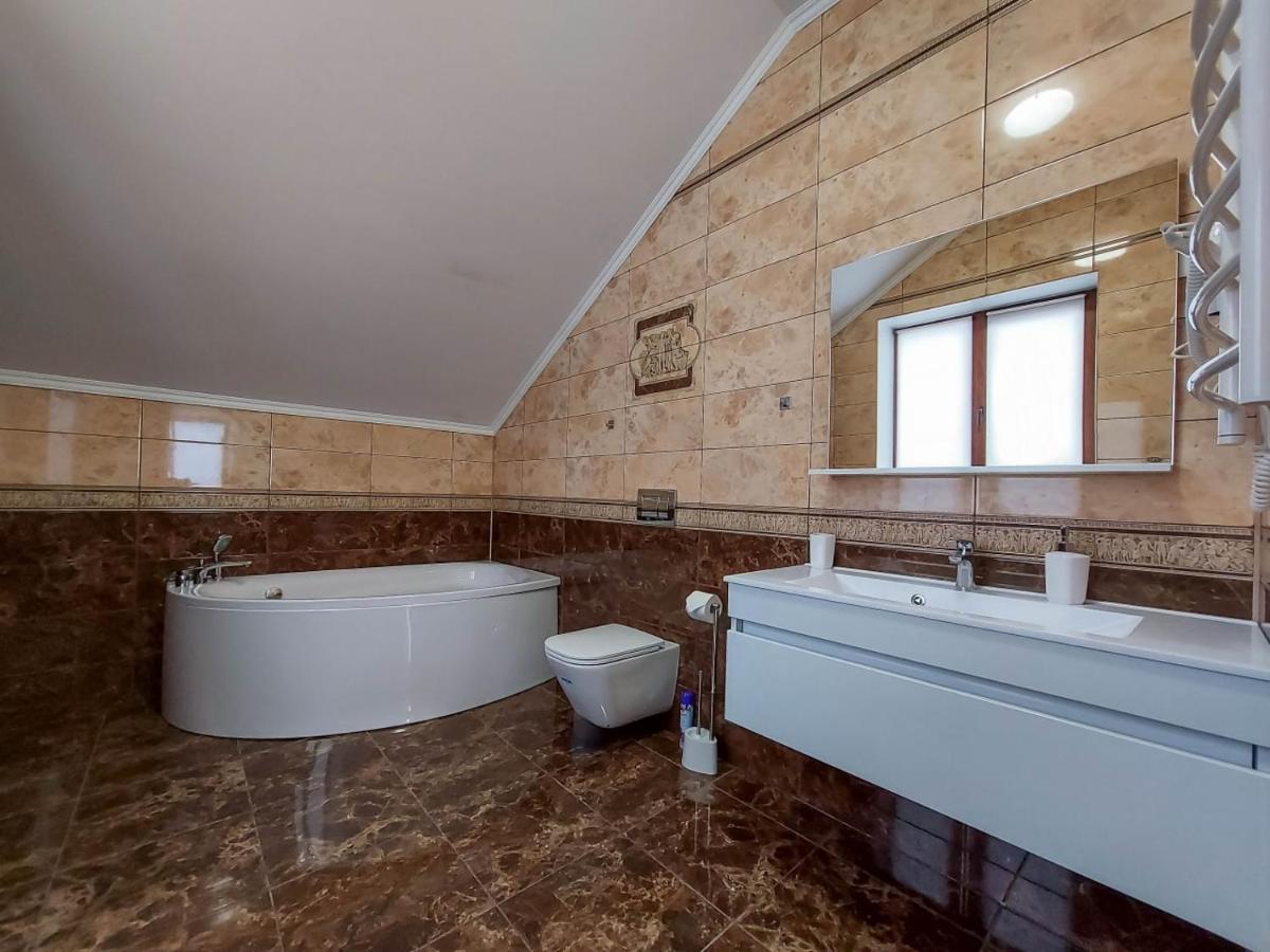 דנייפרופטרובסק Graff Hotel מראה חיצוני תמונה