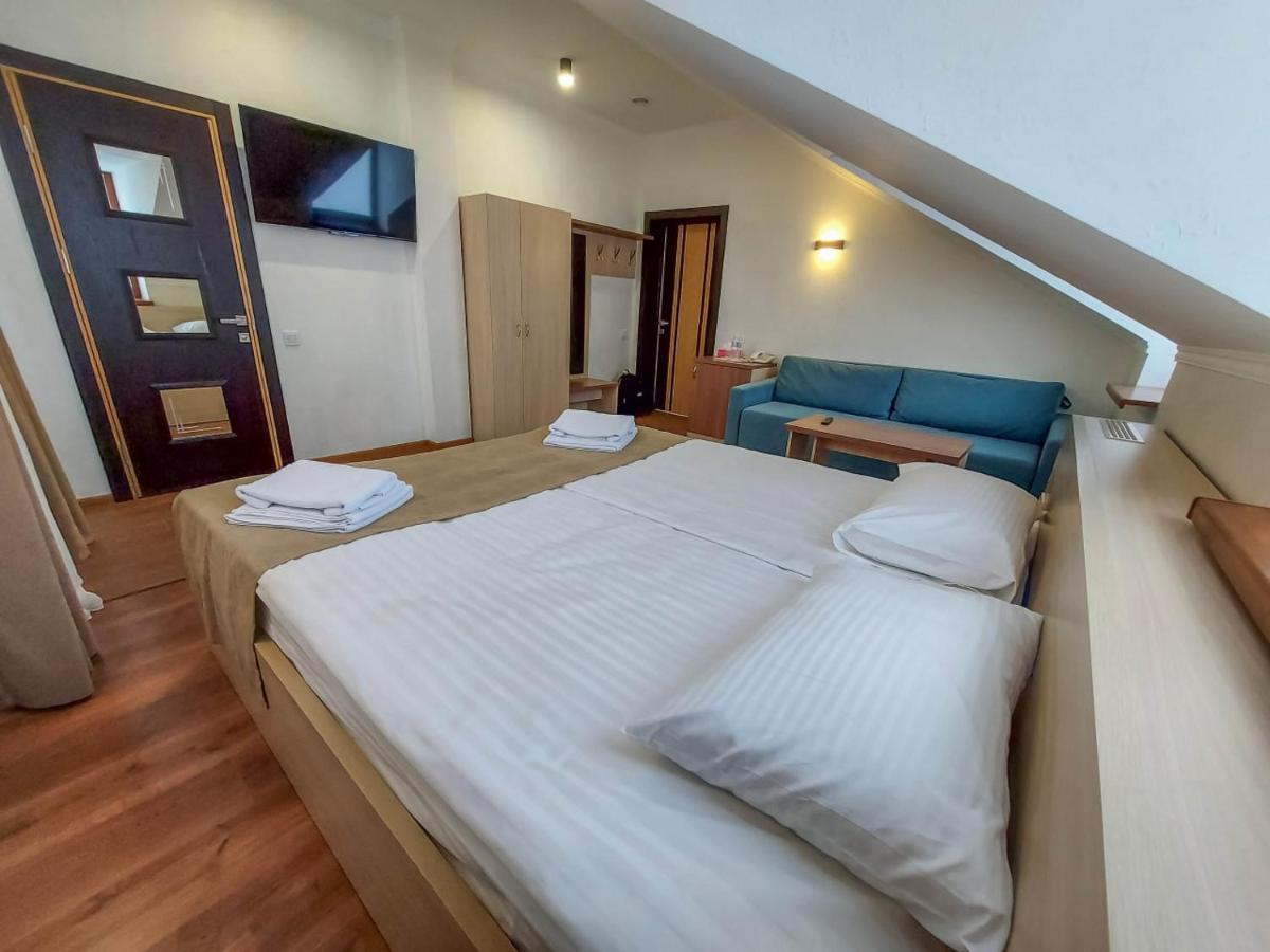 דנייפרופטרובסק Graff Hotel מראה חיצוני תמונה